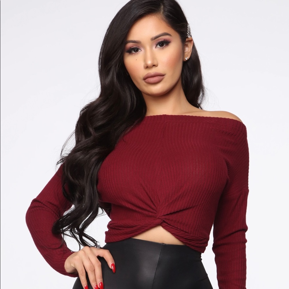 🎉PRICE DROP🎉 Fashion Nova NWOT ‘Knot Over You’ Sweater